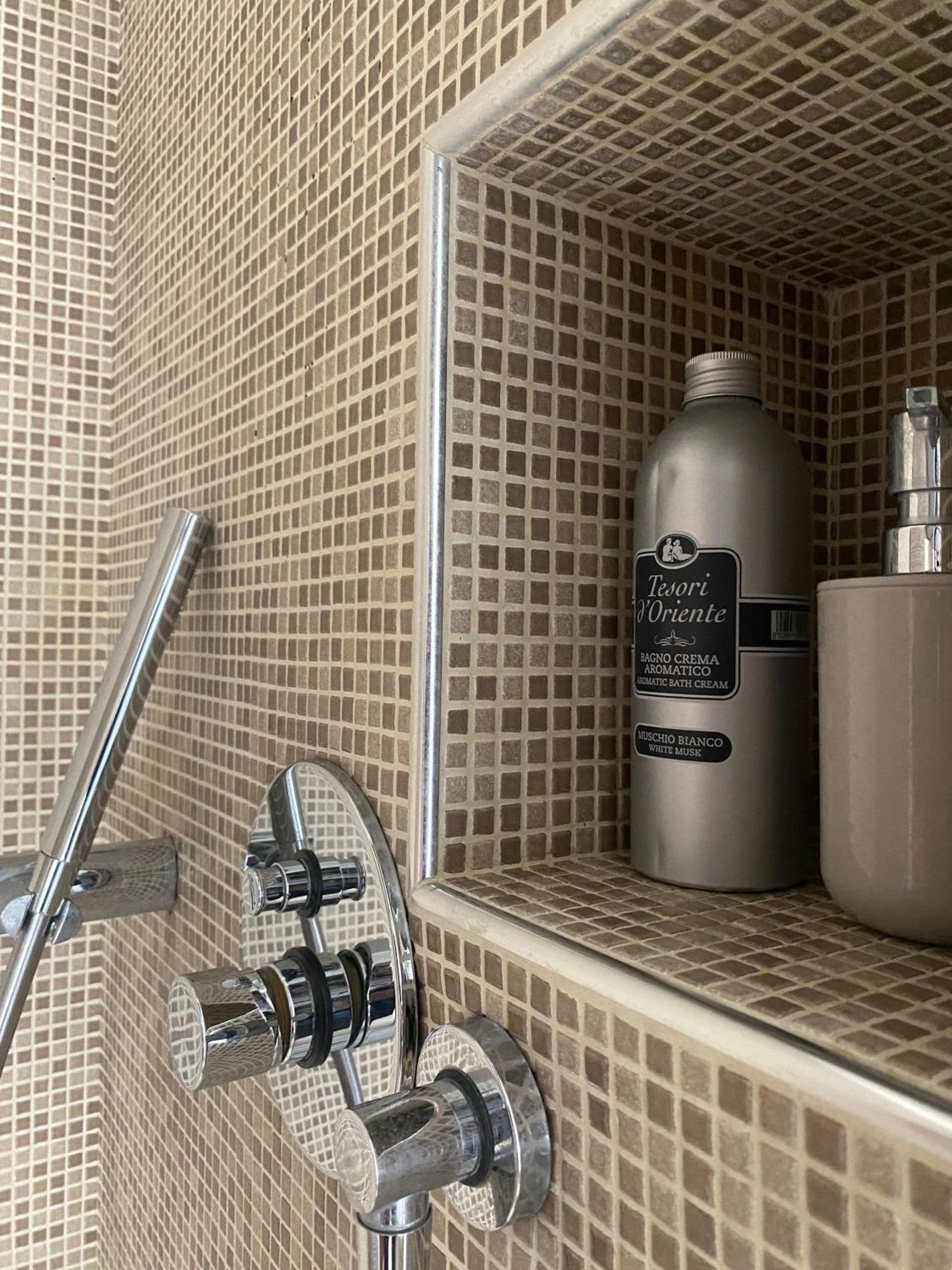 Apartament Dueventotto Genua Zewnętrze zdjęcie